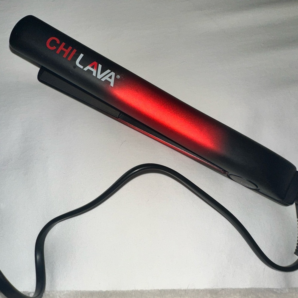 The CHI Original Lava 1" Ceramic Hairstyling Iron